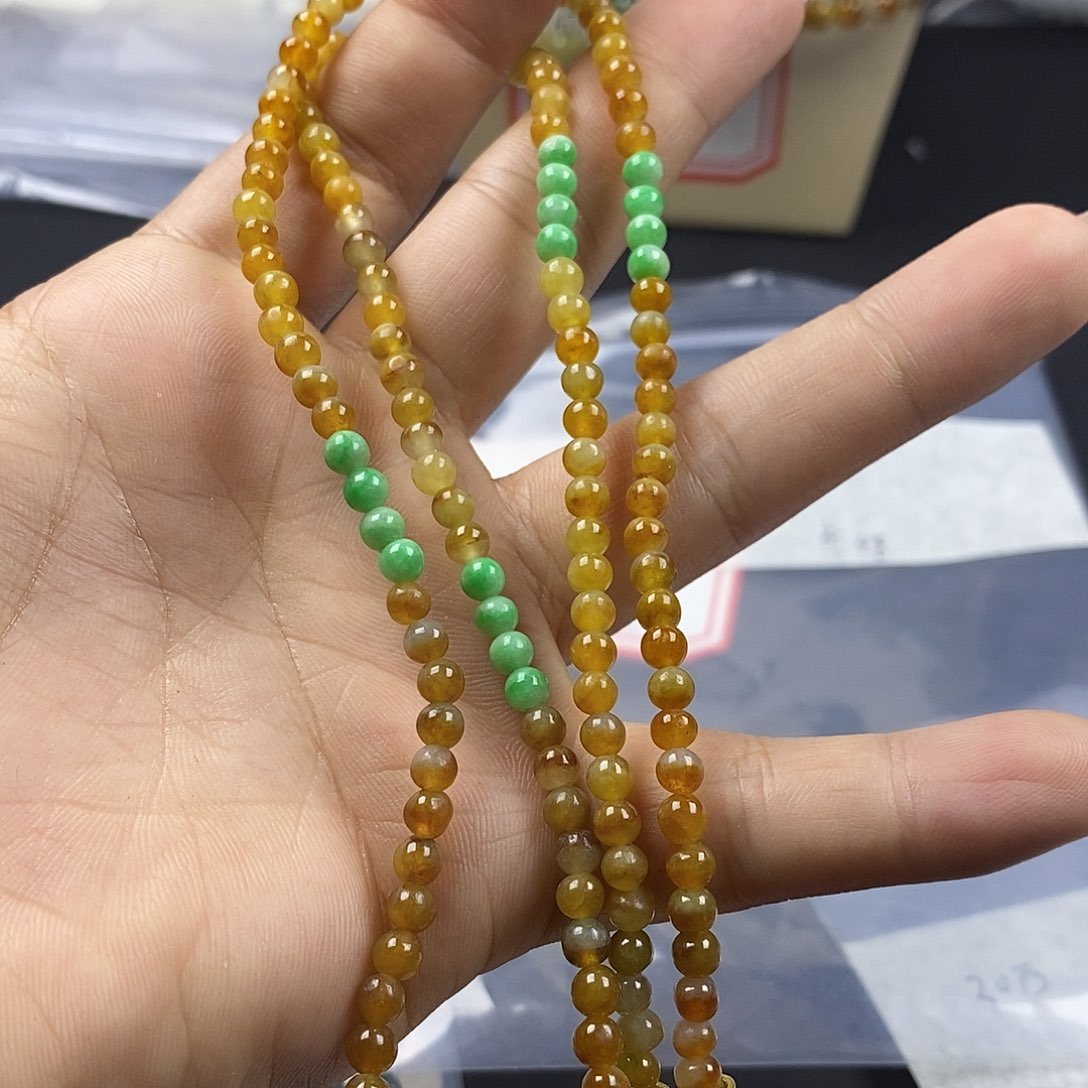 定制翡翠未镶嵌项链