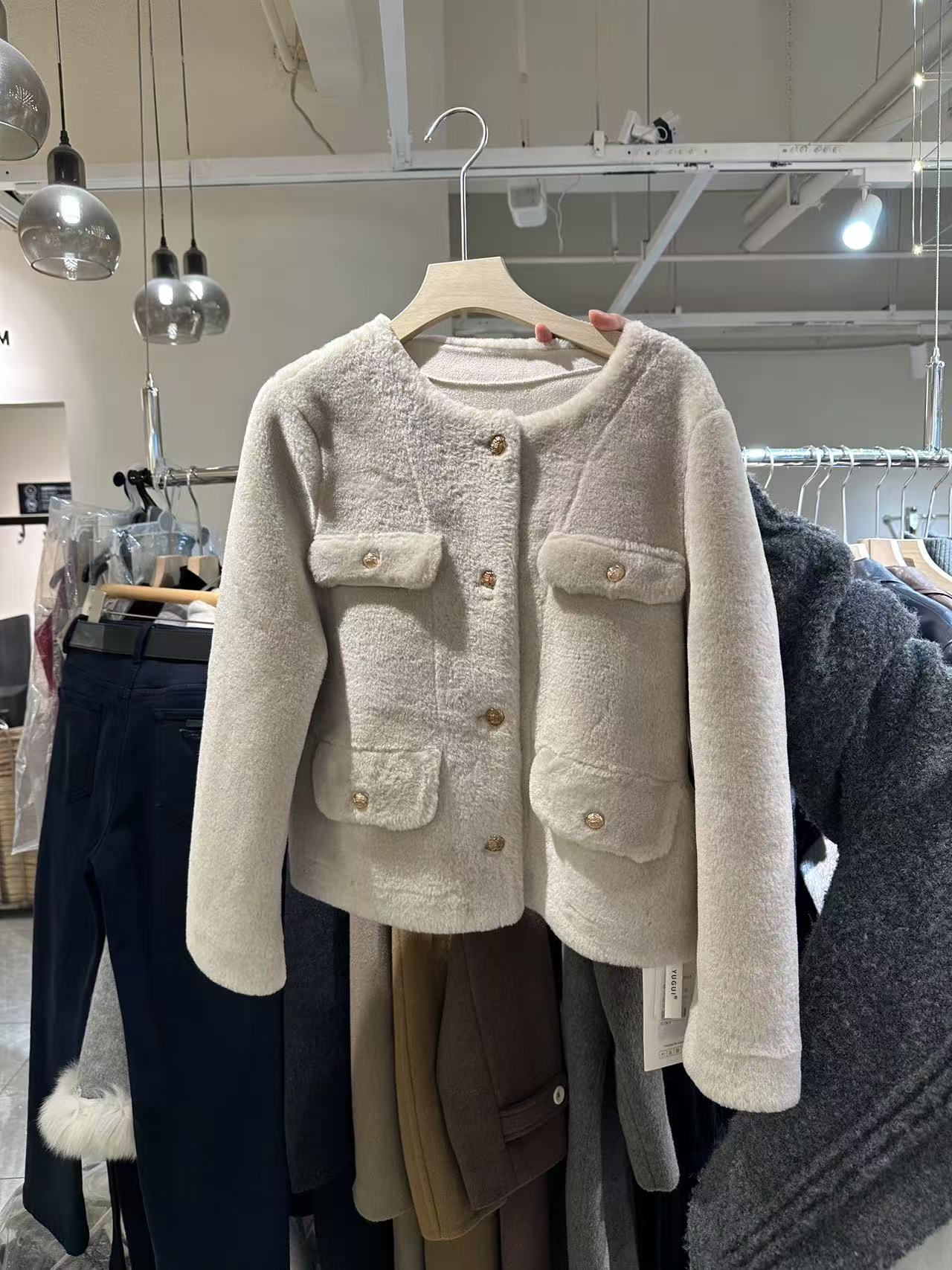 AXIN【年终福利 只出不进】介意勿拍 外套 6224