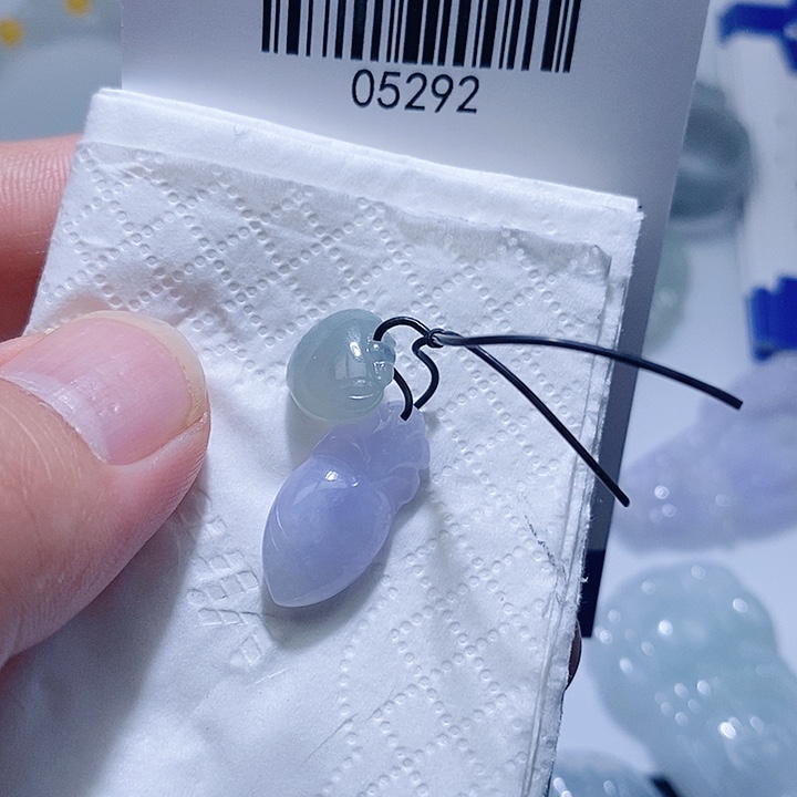 翡翠未镶嵌颈饰天光墟翡翠市场现金代购