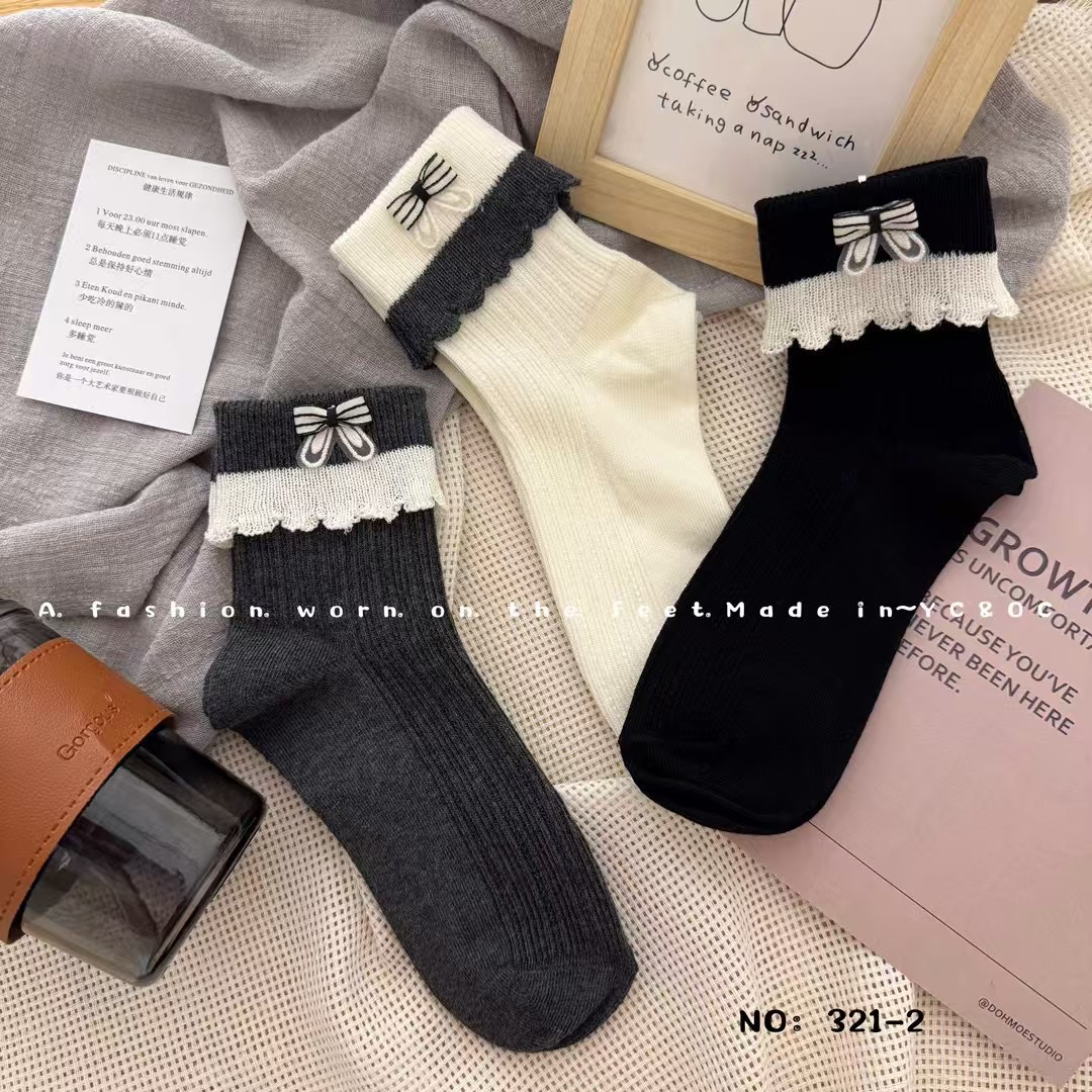 学院风蝴蝶结袜子女中筒袜秋冬时尚堆堆袜