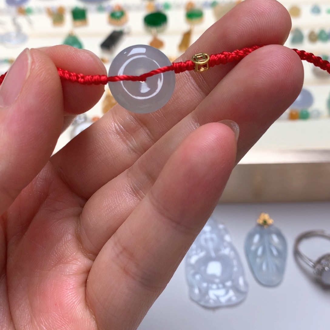 胖***胖翡翠未镶嵌颈饰翡翠红手绳