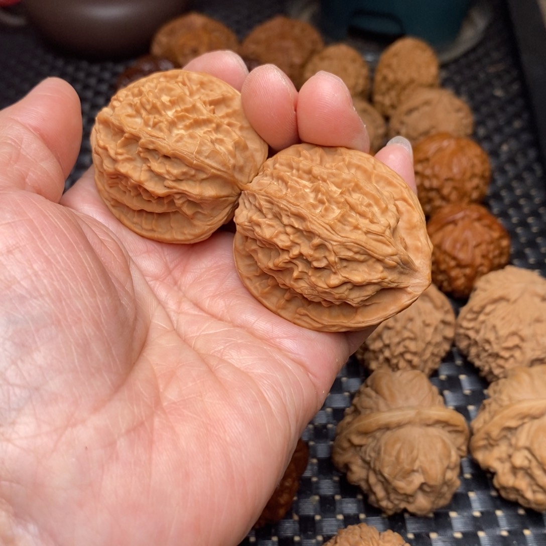 文玩核桃把件40二扁子