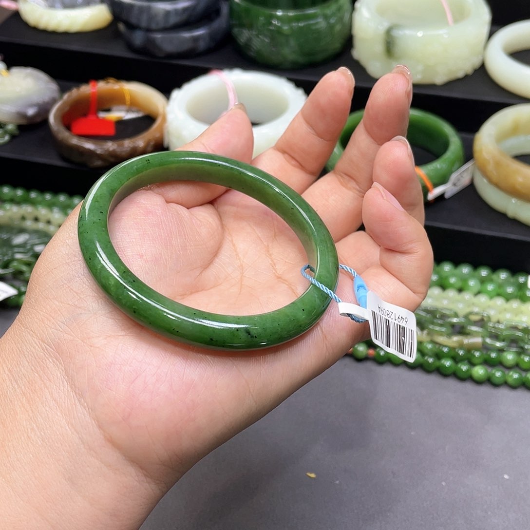 和田玉手镯60圈口31未镶嵌