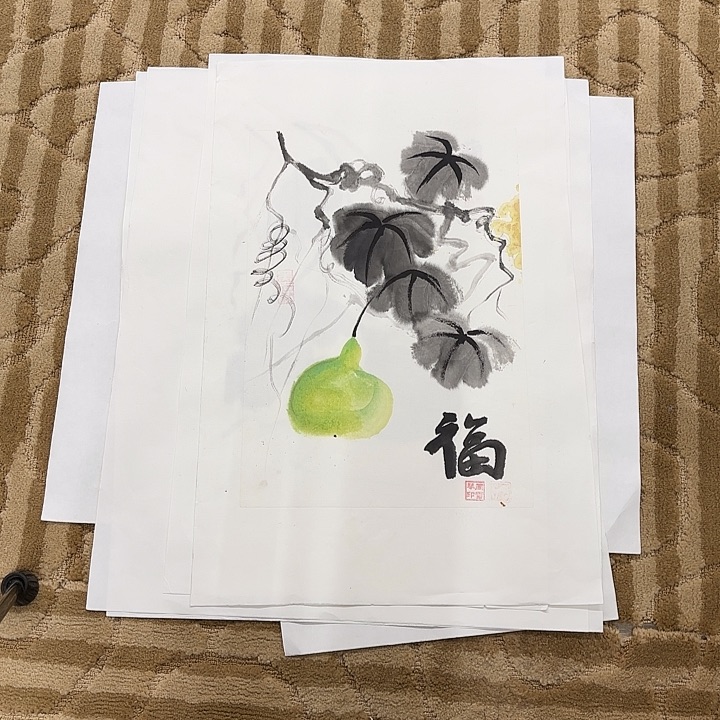 国画花鸟的翅膀是白色和