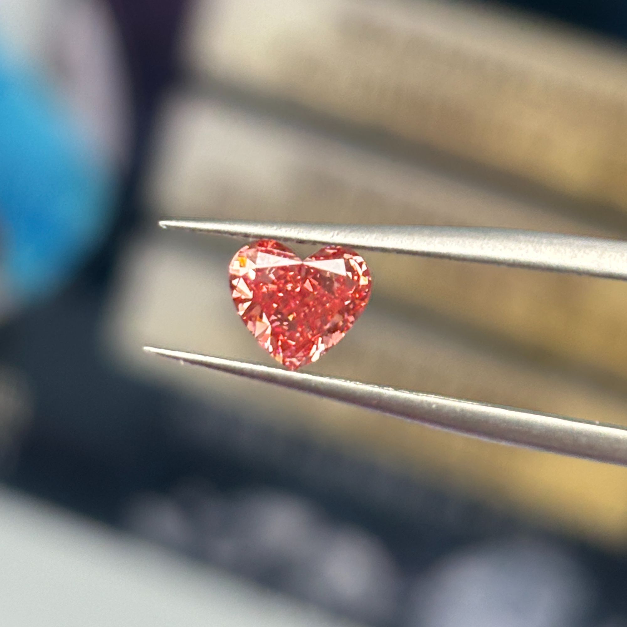 彩钻裸钻粉红色心型裸钻1.143ct支持全品类首饰定制彩钻定制求婚