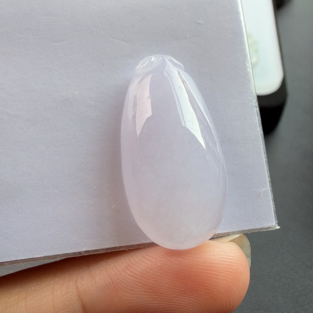 翡翠未镶嵌挂件珠光宝气