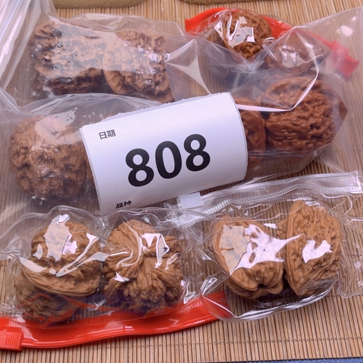 文玩核桃把件808号6对