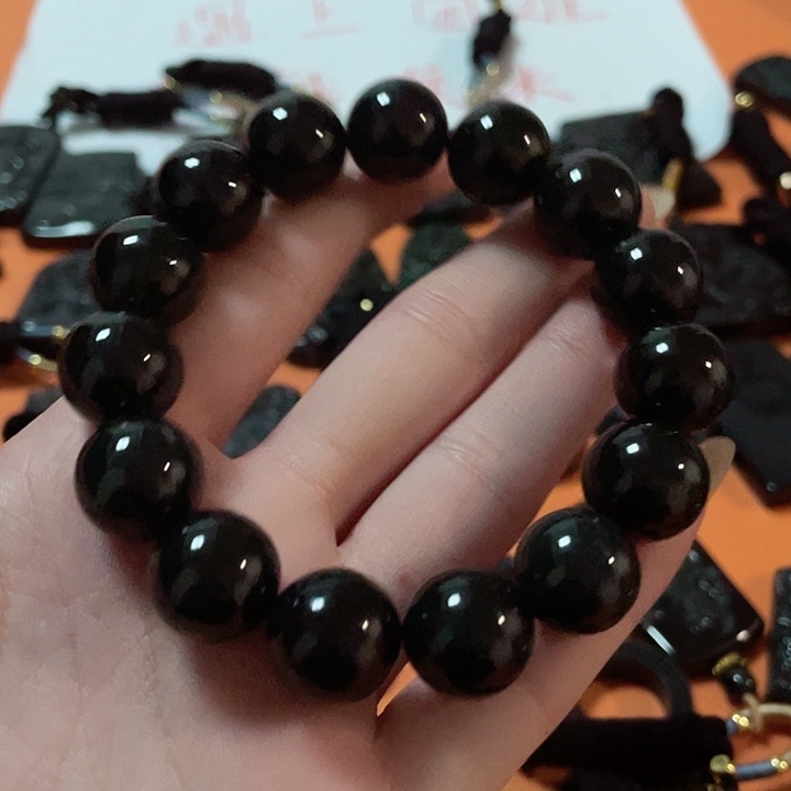 翡翠颈饰未镶嵌用****1