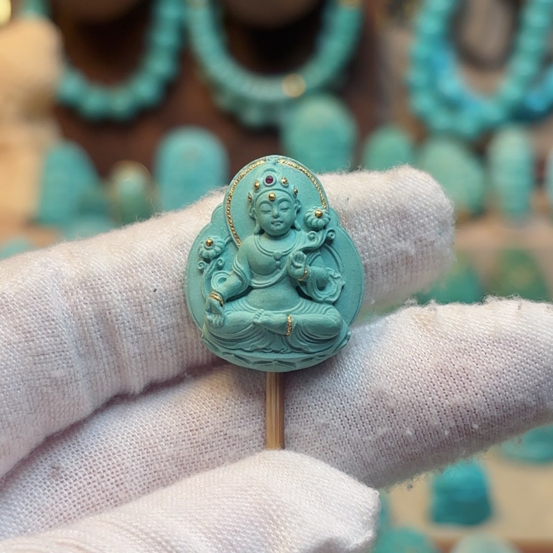 绿松石配饰未镶嵌