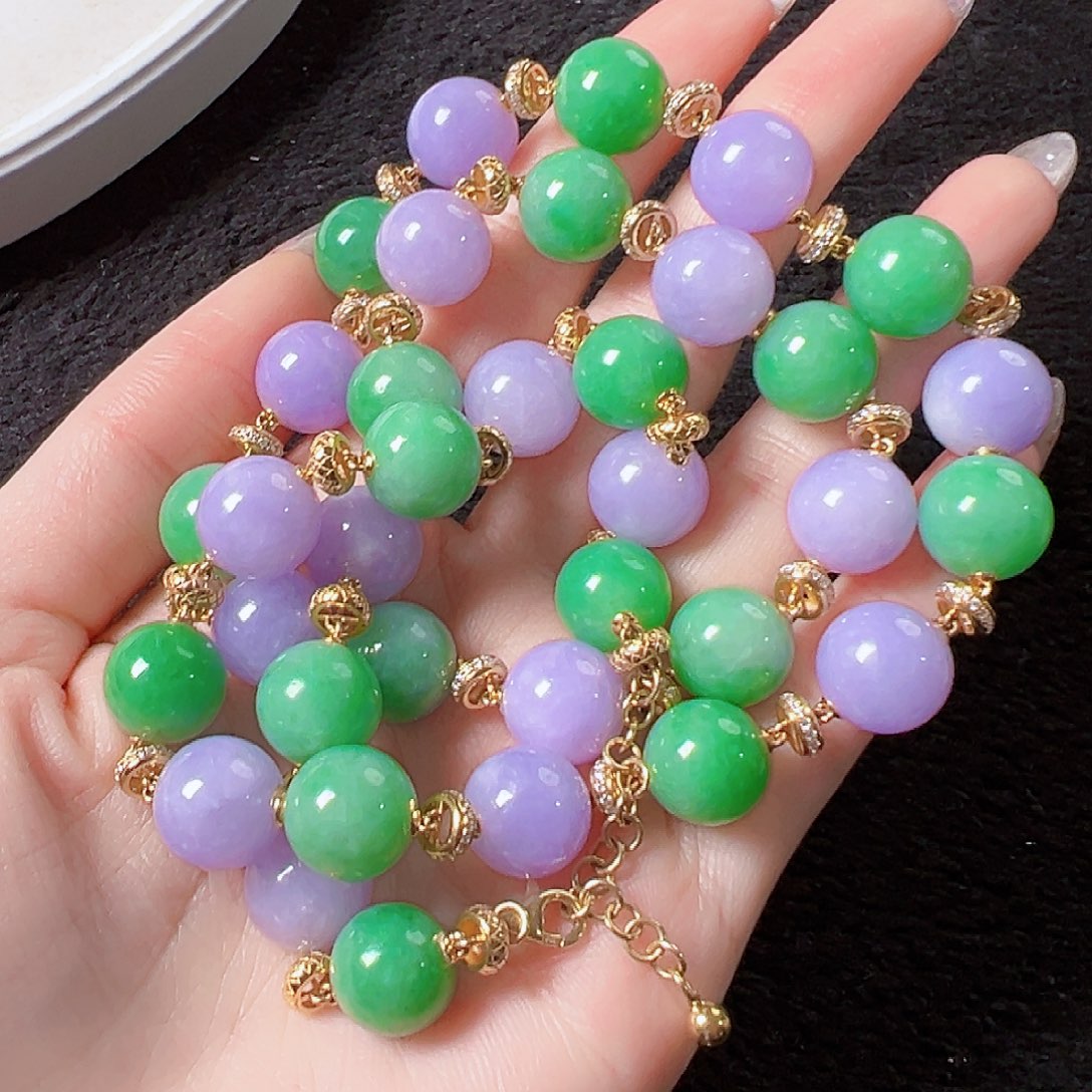 翡翠18K金镶嵌颈饰签收后24小时鉴赏期，过时不退