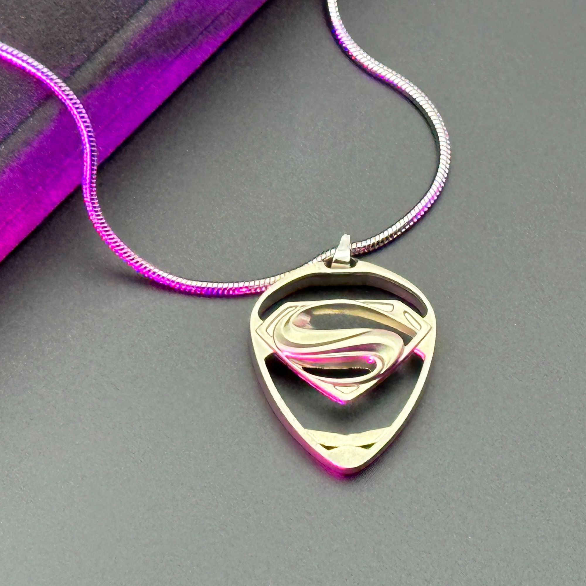 左轮同款超人项链拨片