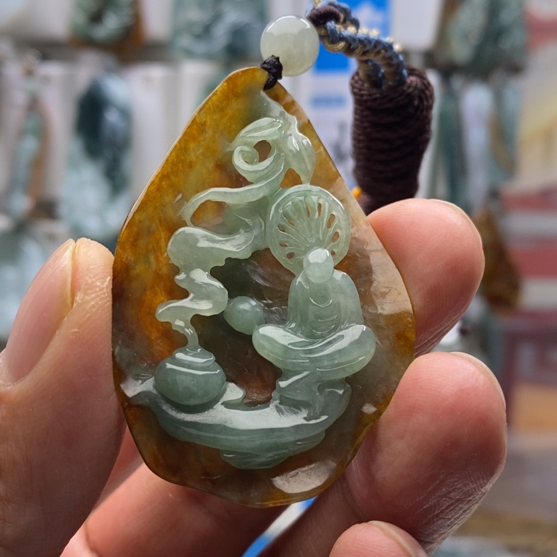 翡翠颈饰未镶嵌美**来悟道