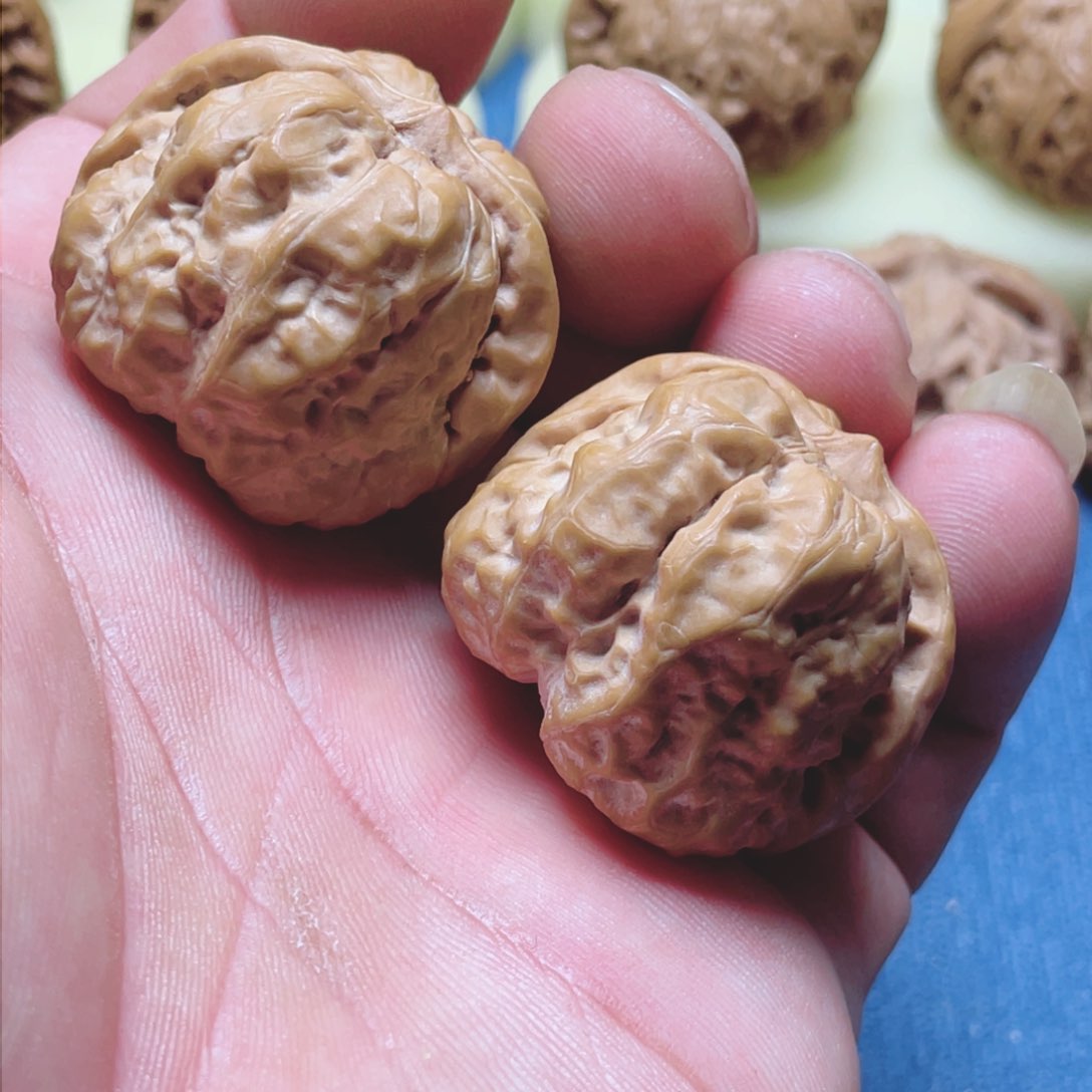 文玩核桃把件飞*?蛤蟆头