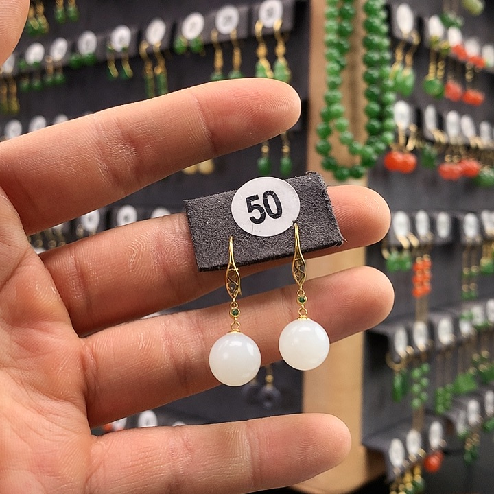 和田玉耳饰18K金镶嵌