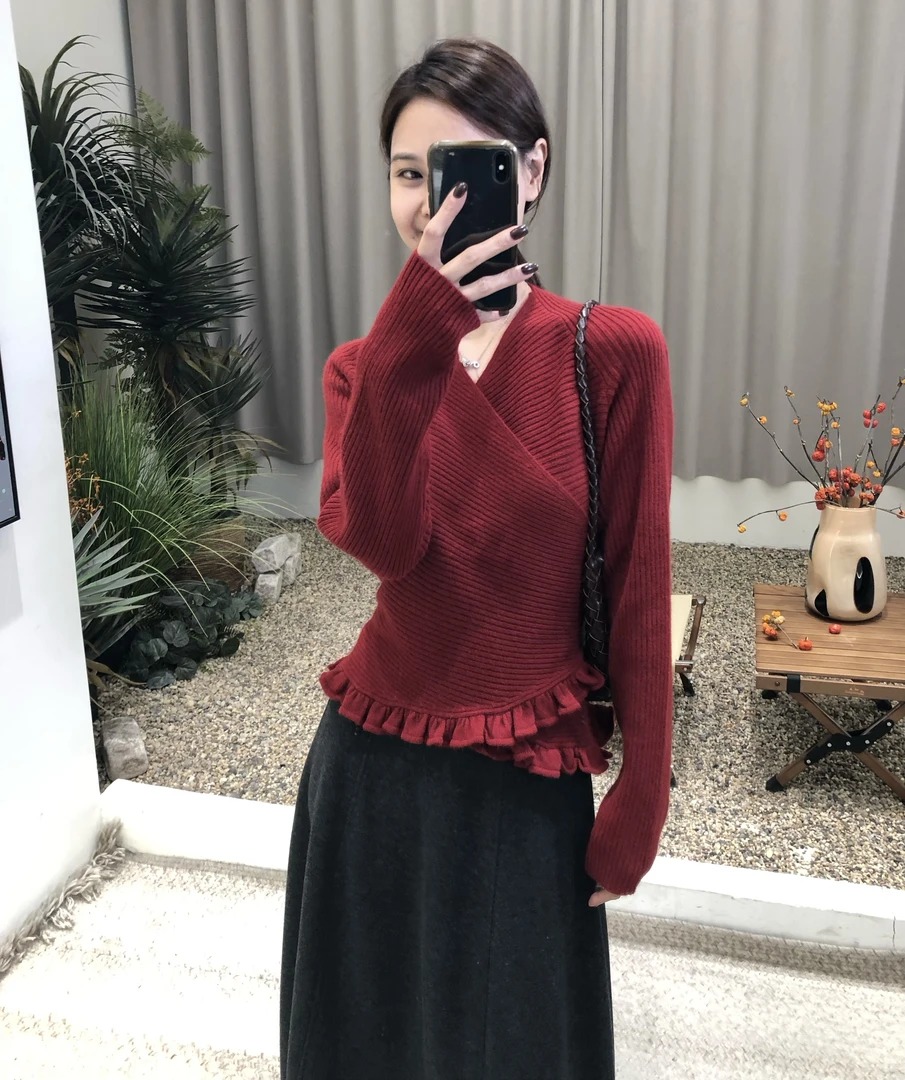 秋冬轻奢高级感交叉V领木耳边收腰针织毛衣肌理纹理女上衣K2-21