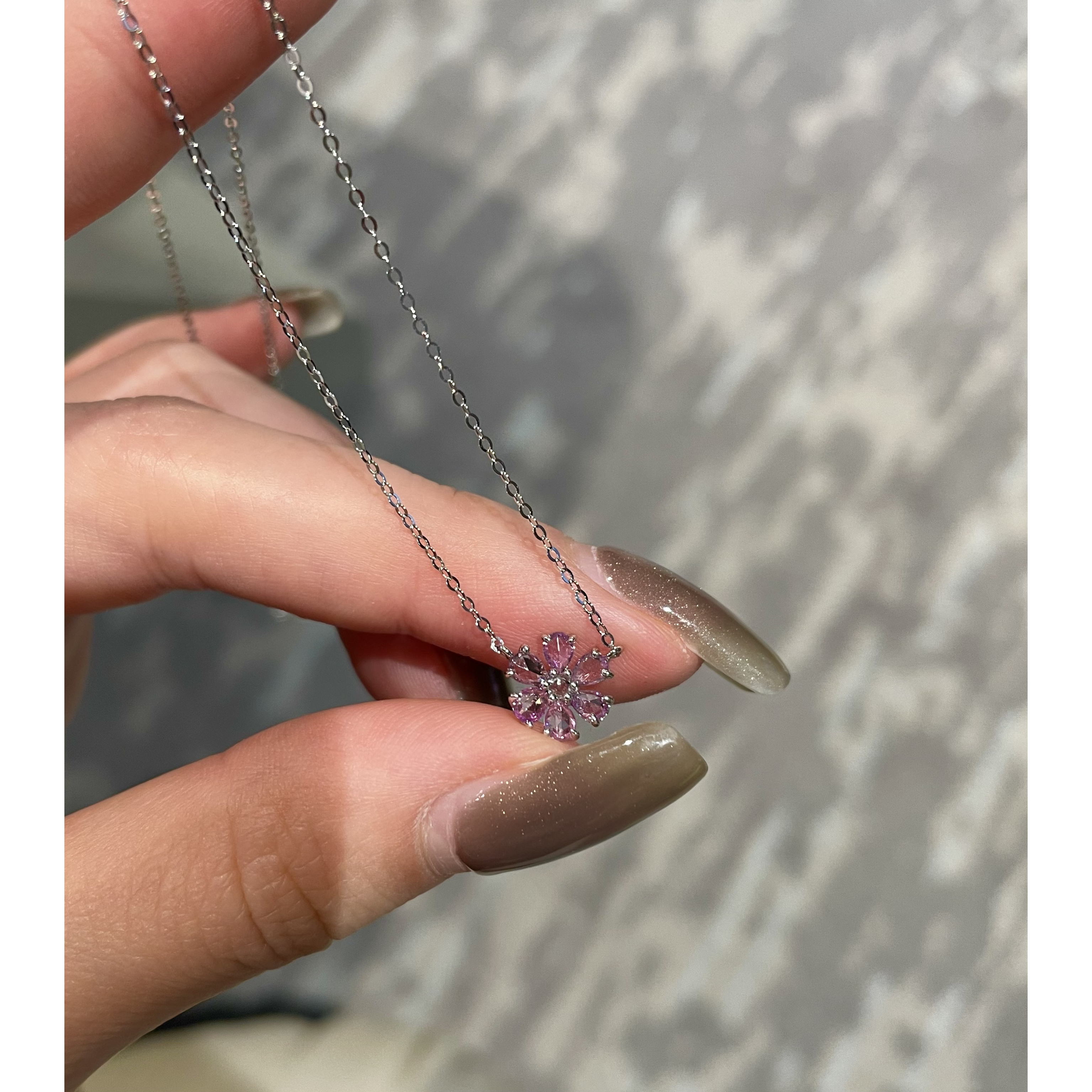 【六言精选H】彩色蓝宝石樱花项链