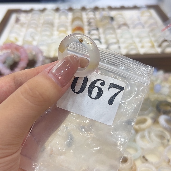 玛瑙/玉髓戒指合金67刚17