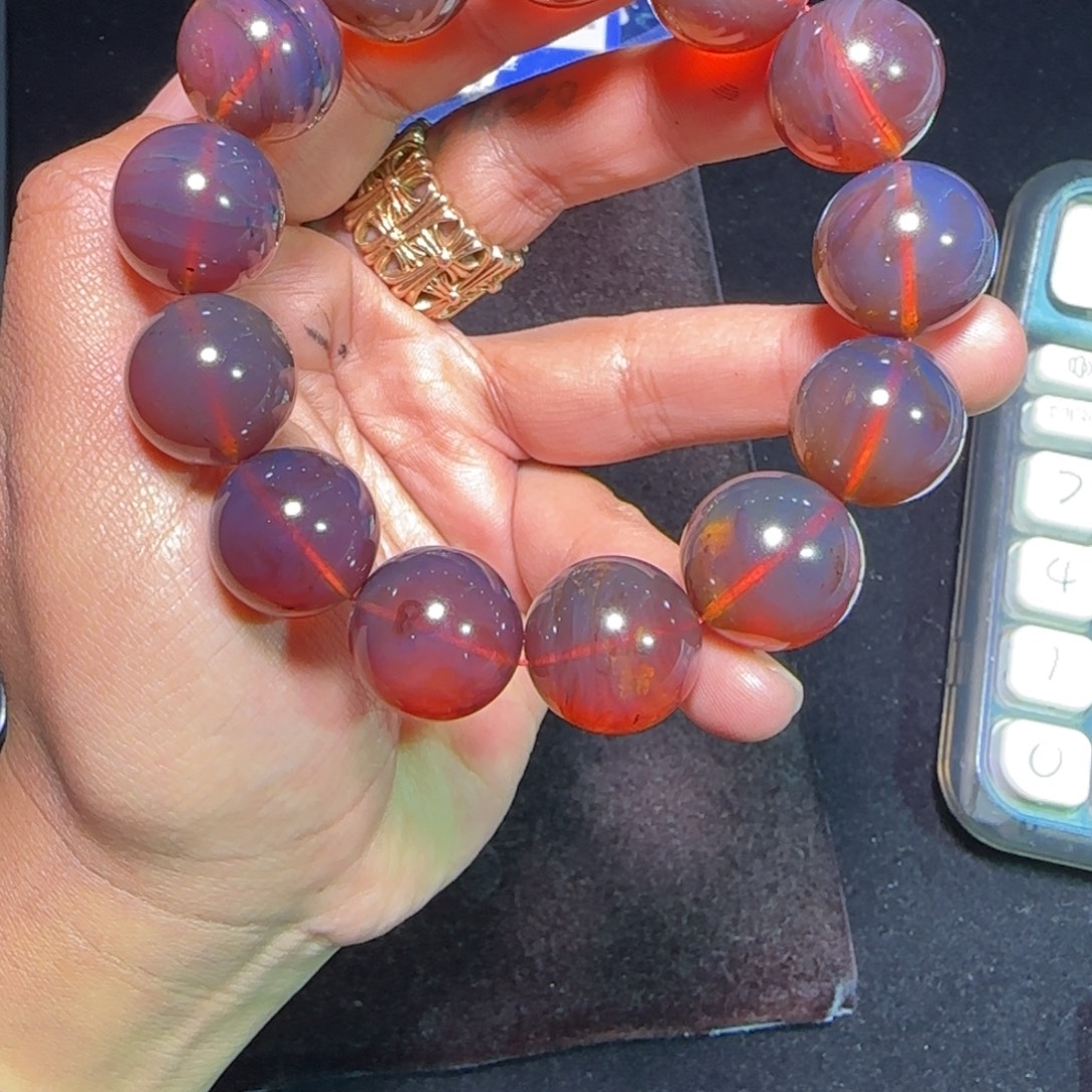 琥珀未镶嵌裸石琥珀