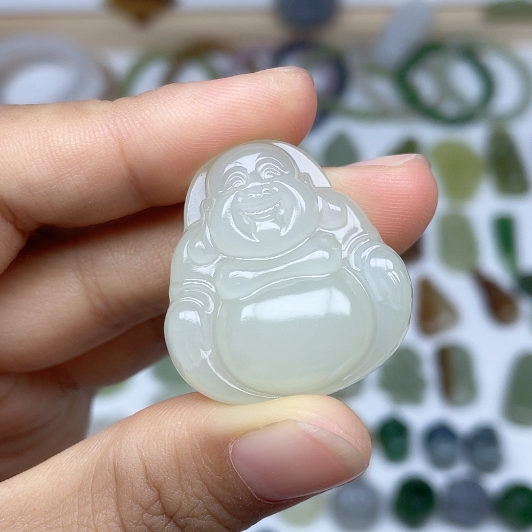 颈饰未镶嵌和田玉