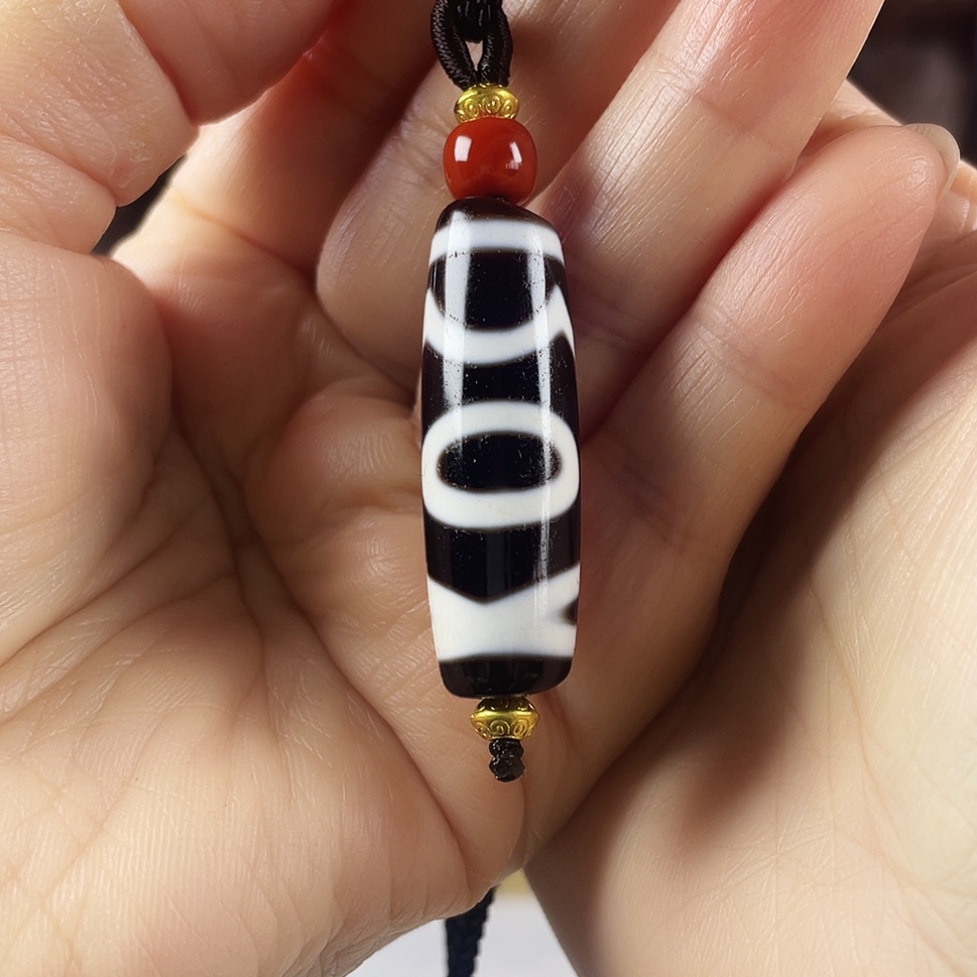 玛瑙/玉髓合金颈饰行运