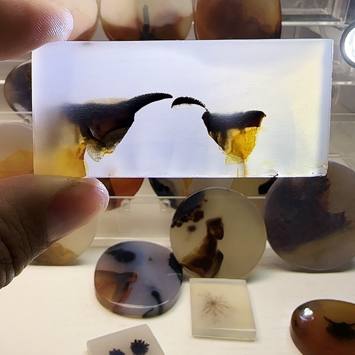 玛瑙/玉髓未镶嵌珠宝奇石