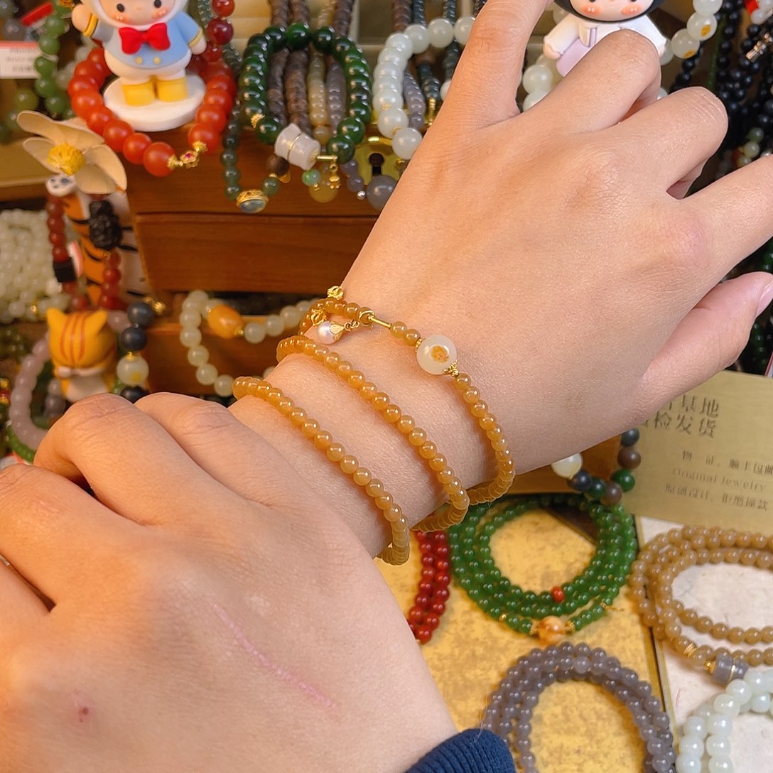 和田玉多圈手串未镶嵌