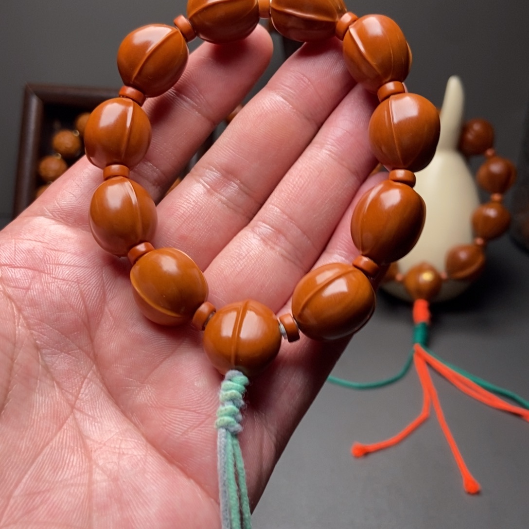 手串/手链橄榄核小Q蛋 梅林铁盒