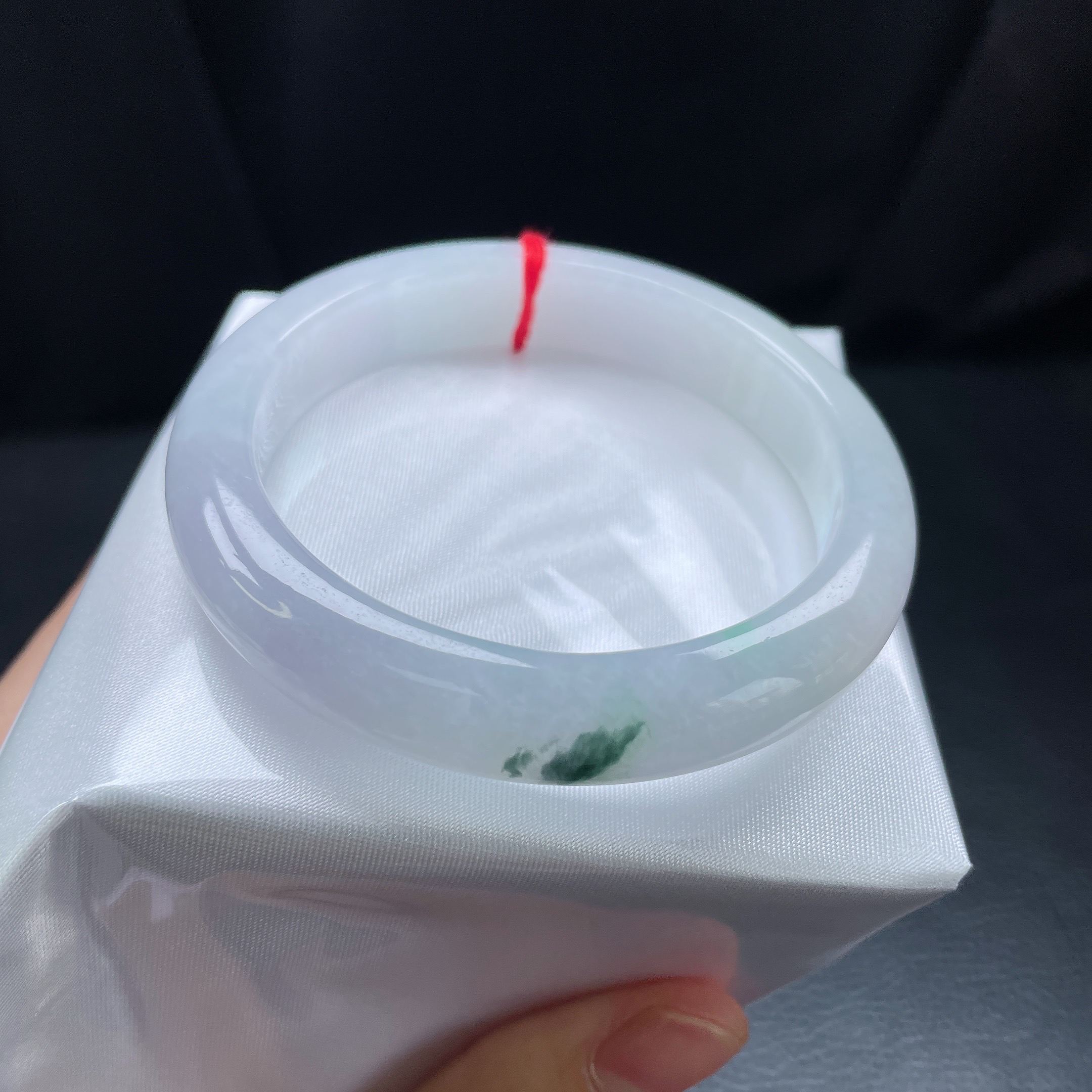 56圈冰糯春彩飘黄翡宽边手镯