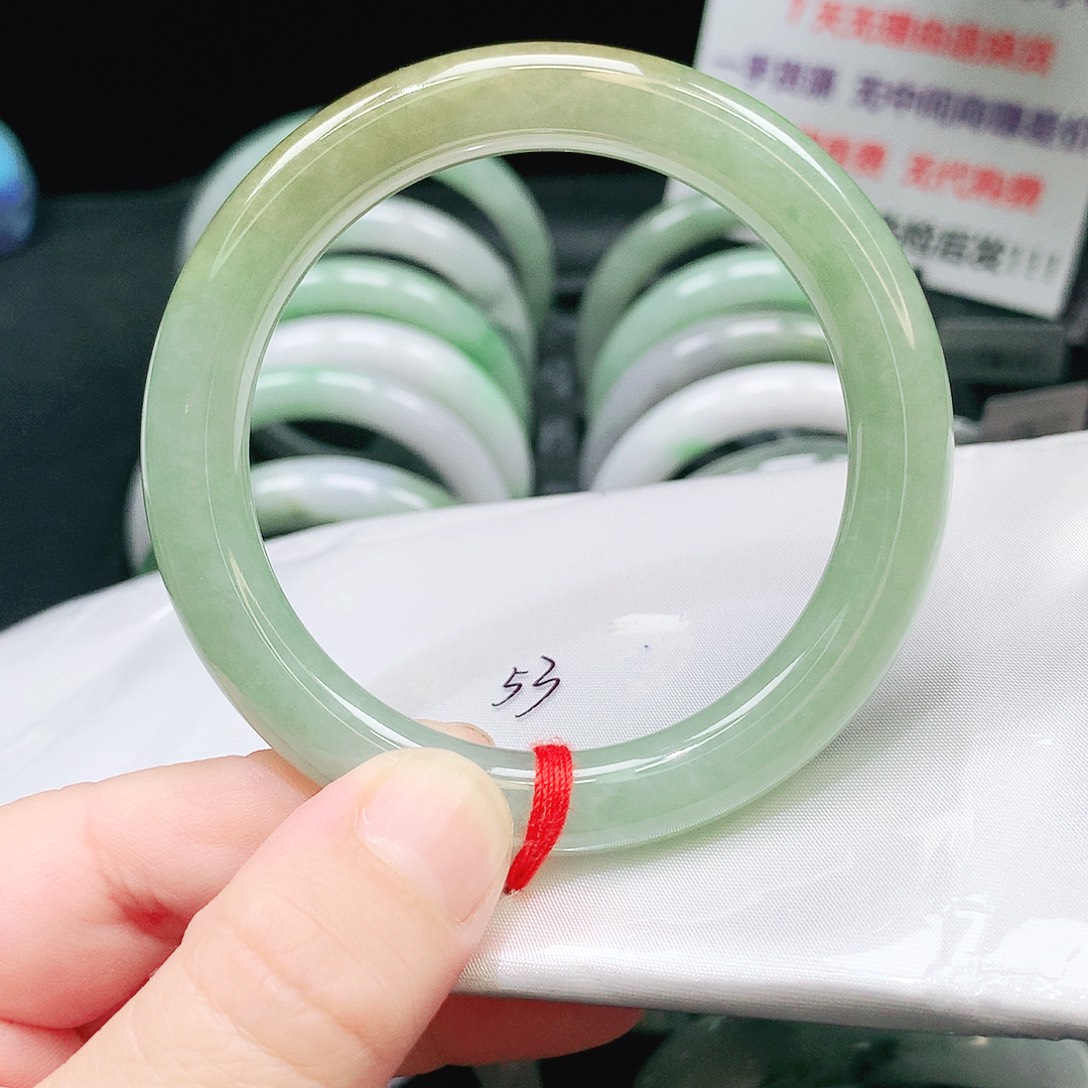 翡翠未镶嵌手镯1880