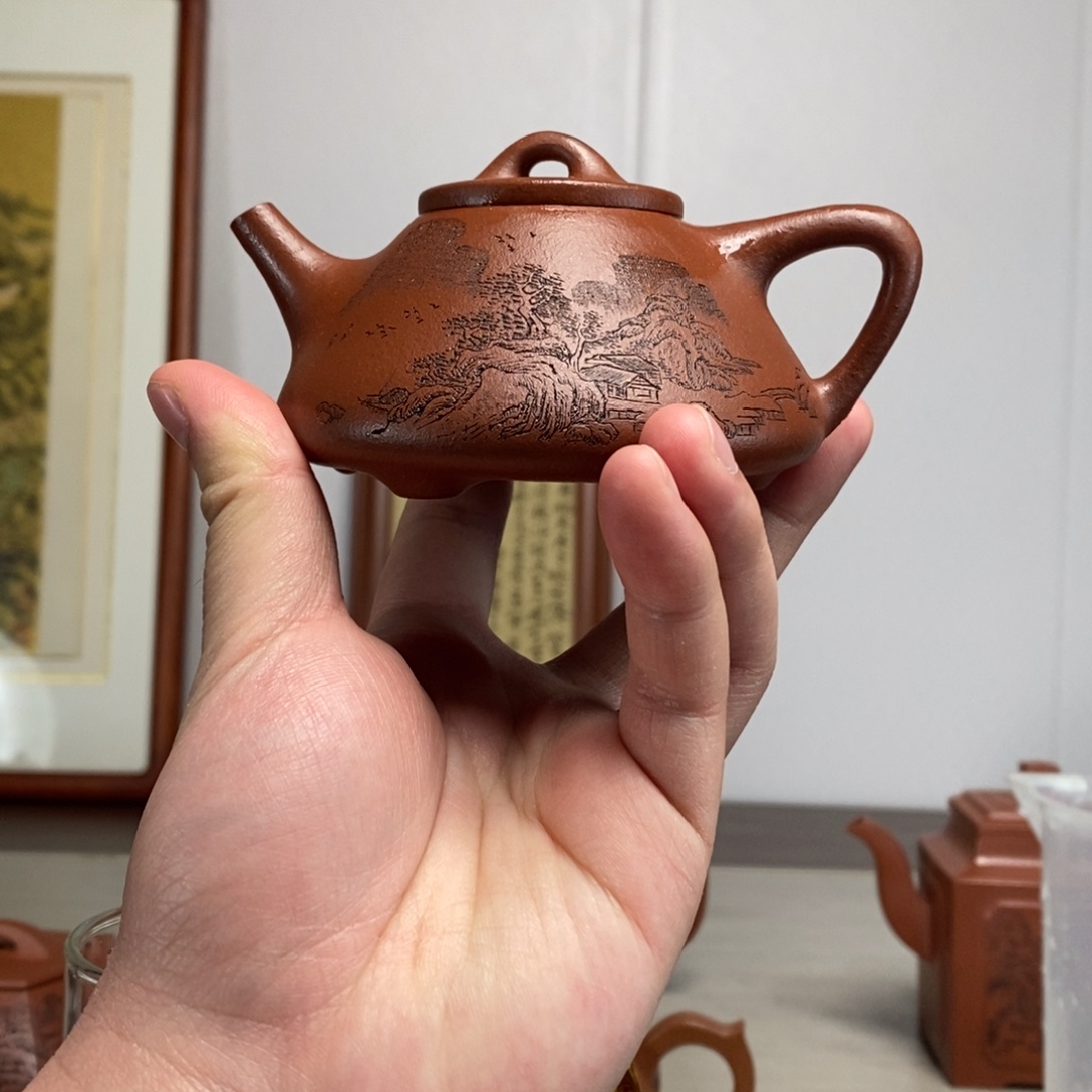 紫砂茶壶原矿泥料传统工艺制作