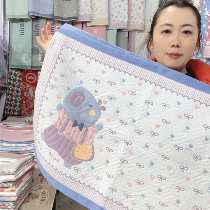 棉特价促销蓝色快乐熊