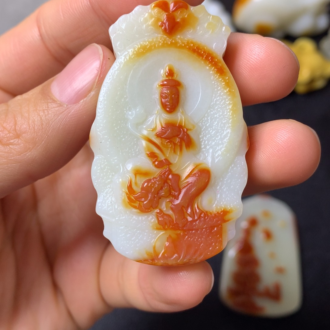 和田玉颈饰未镶嵌