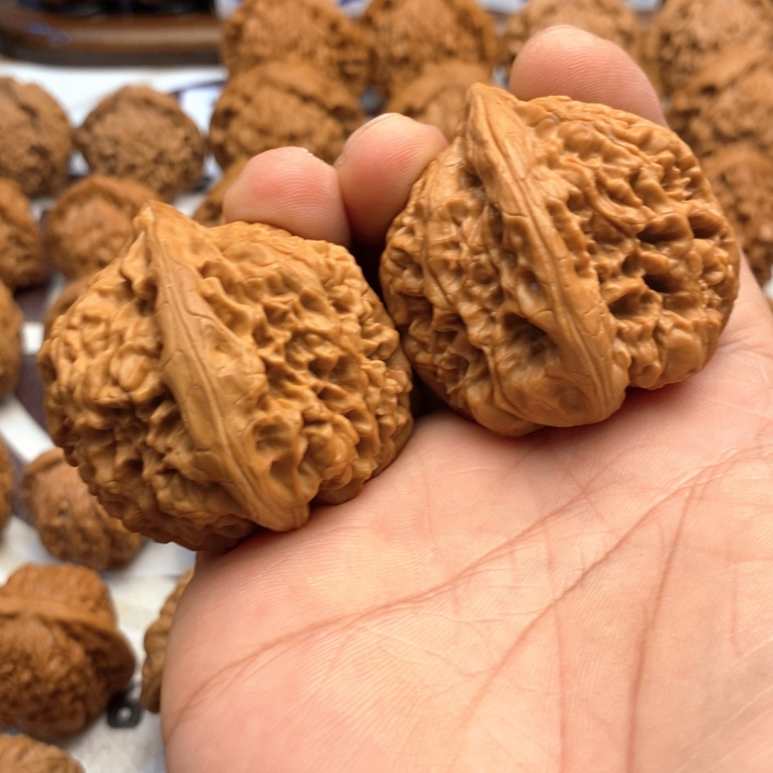 【闪购商品】文玩核桃把件40尺 核尊 54克 35