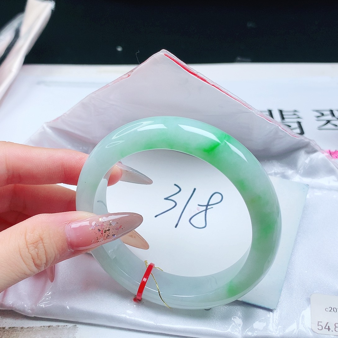 翡翠手镯未镶嵌54+