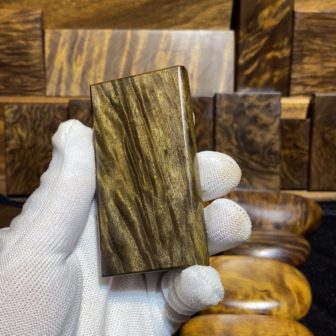 阴沉木阴沉金丝楠木无事牌