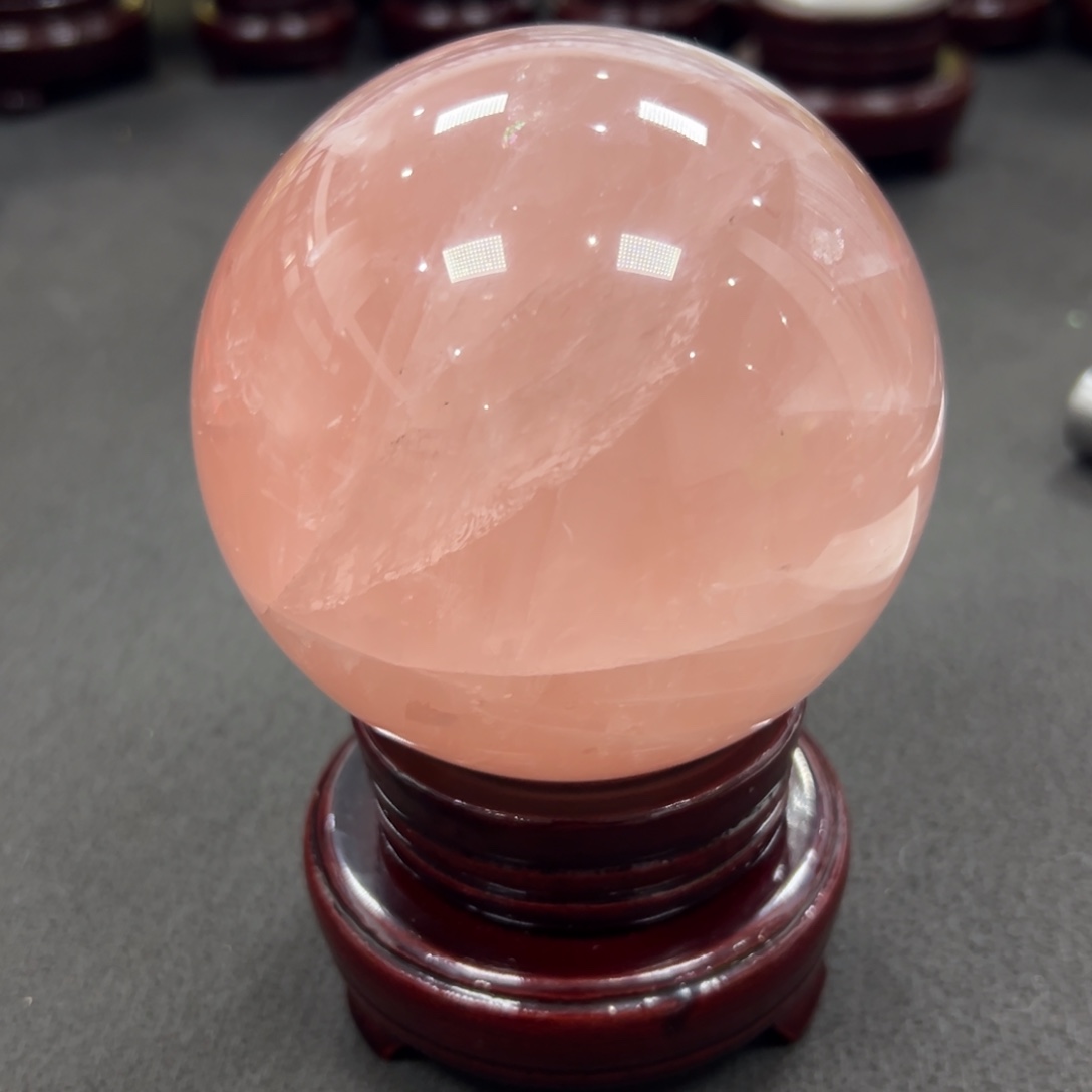 你***好石材天然粉水晶球摆件