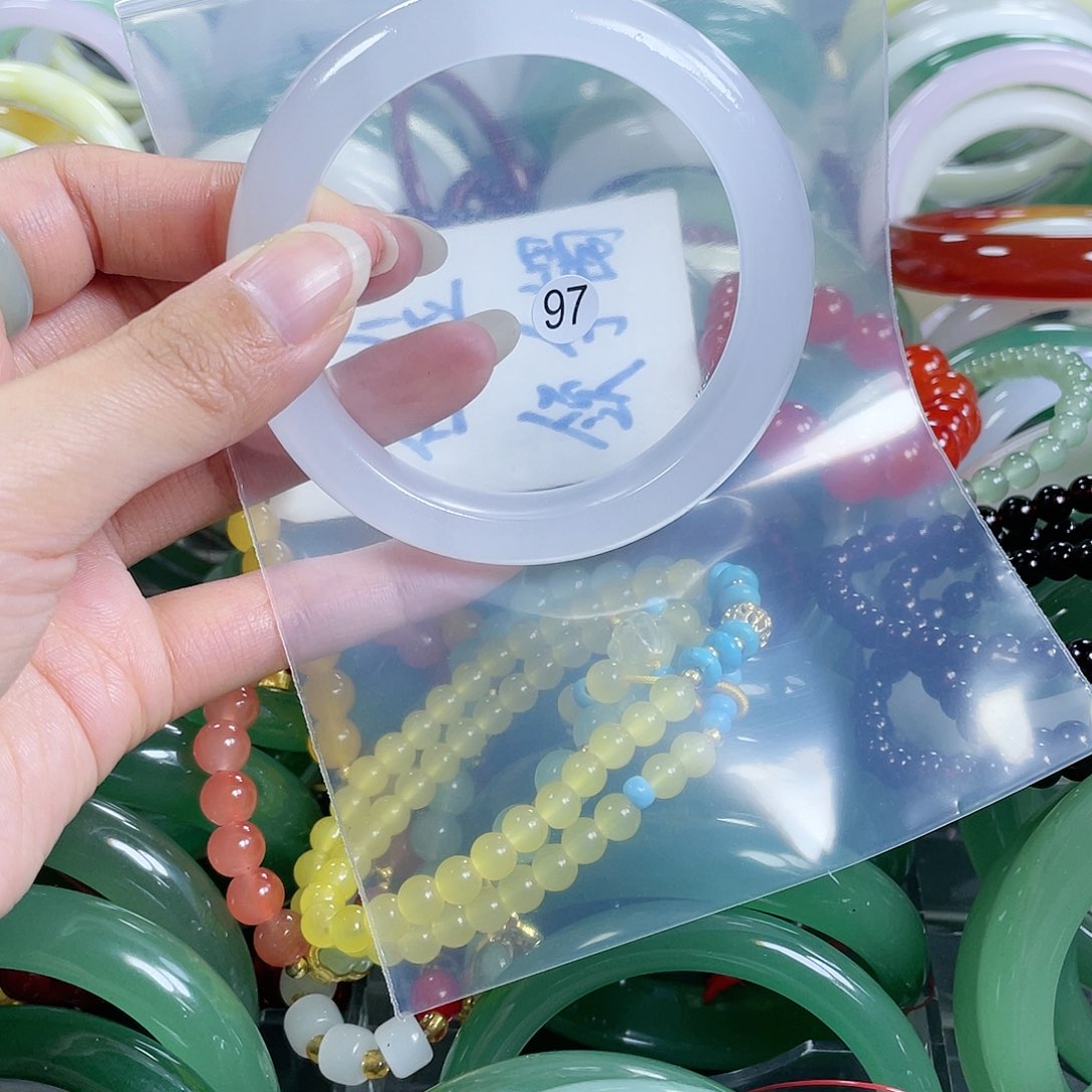 石英质玉手镯未镶嵌59