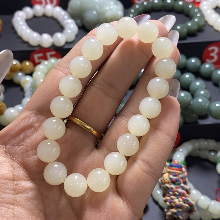 和田玉未镶嵌手串
