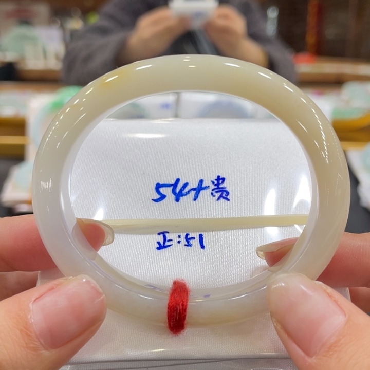 翡翠未镶嵌手镯翡翠