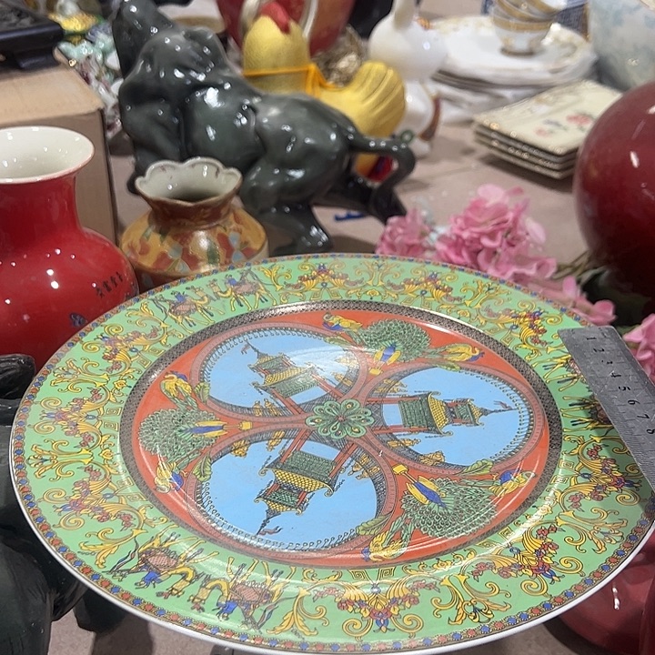 瓷片瑕。。。。。。。。？。。。。。。