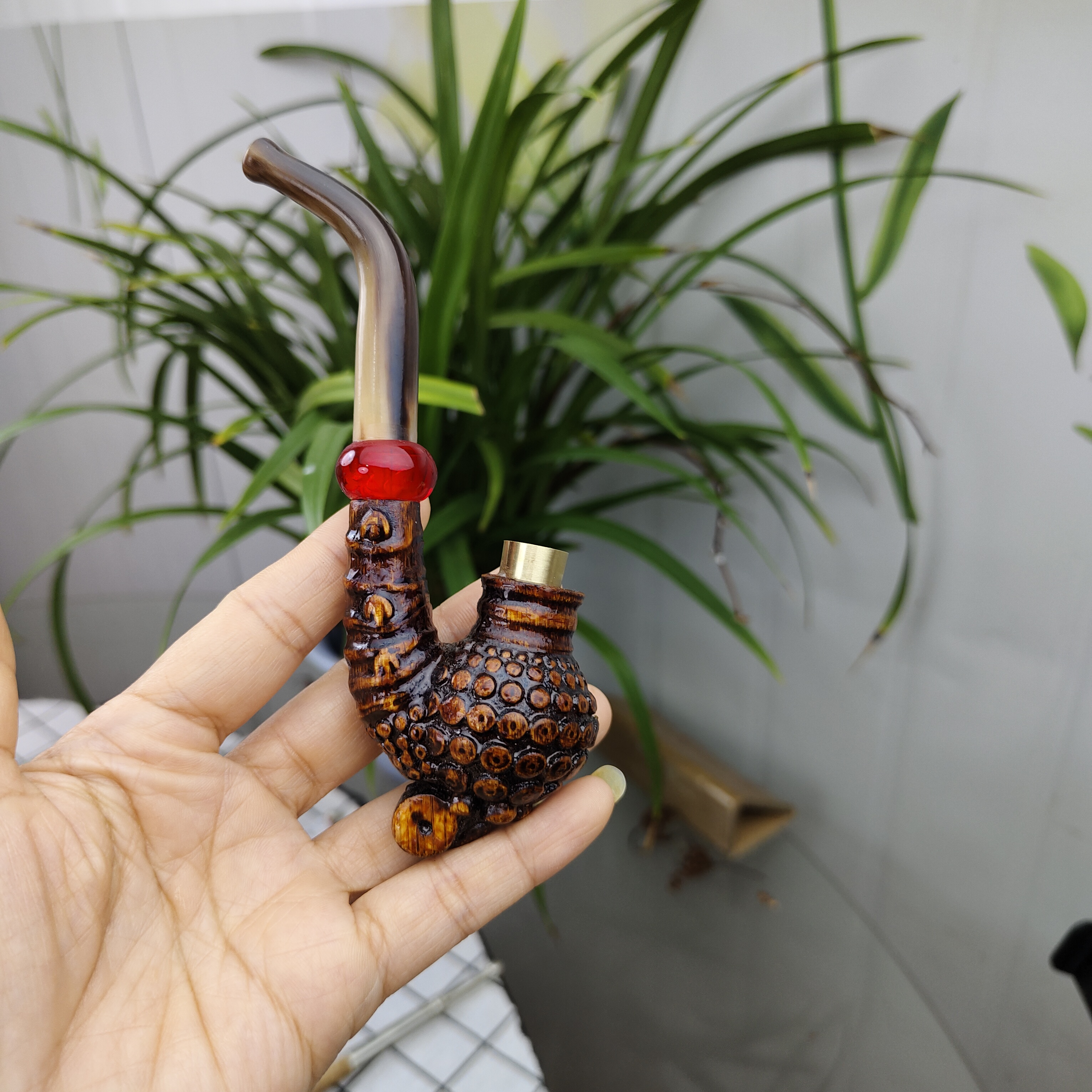 实心竹雕刻黑红色小一体牛角嘴13公分左右三用火口