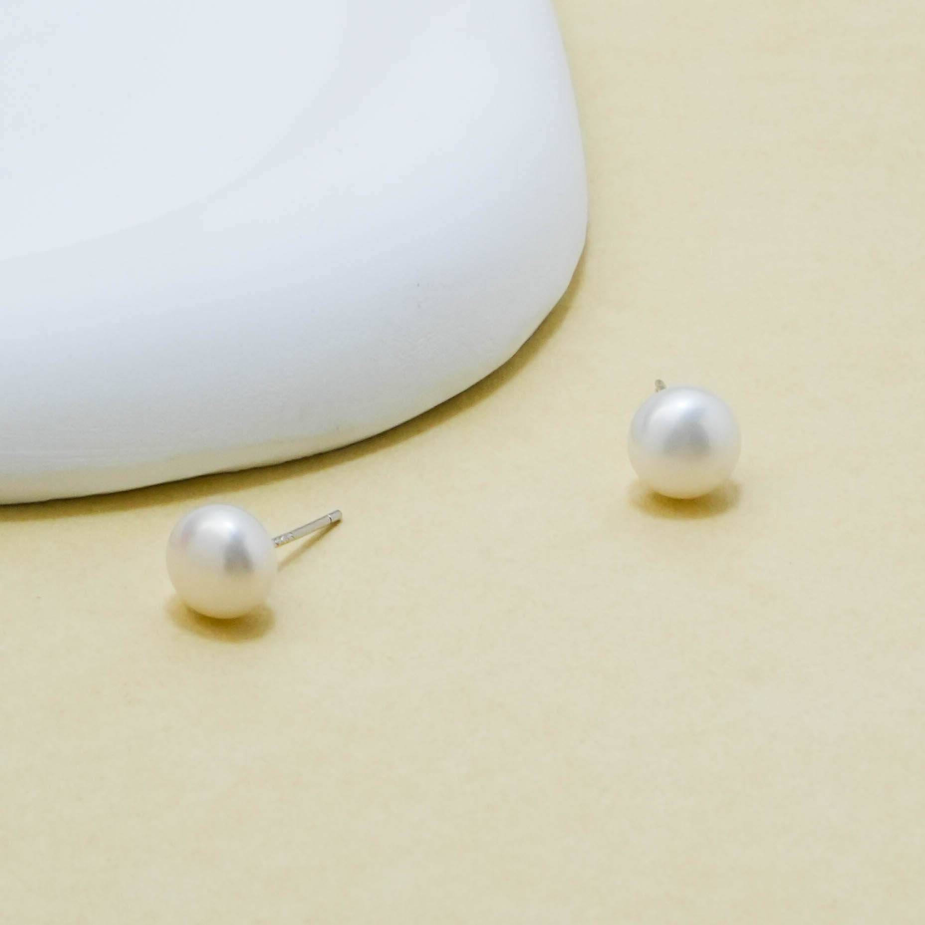 Z-015 天然 淡水珍珠扁梁耳钉