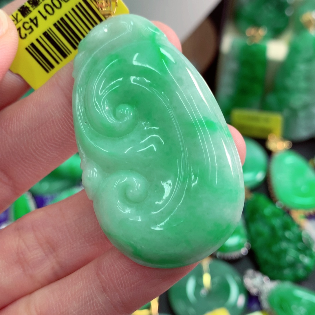 吊坠(不含链)18K金镶嵌翡翠