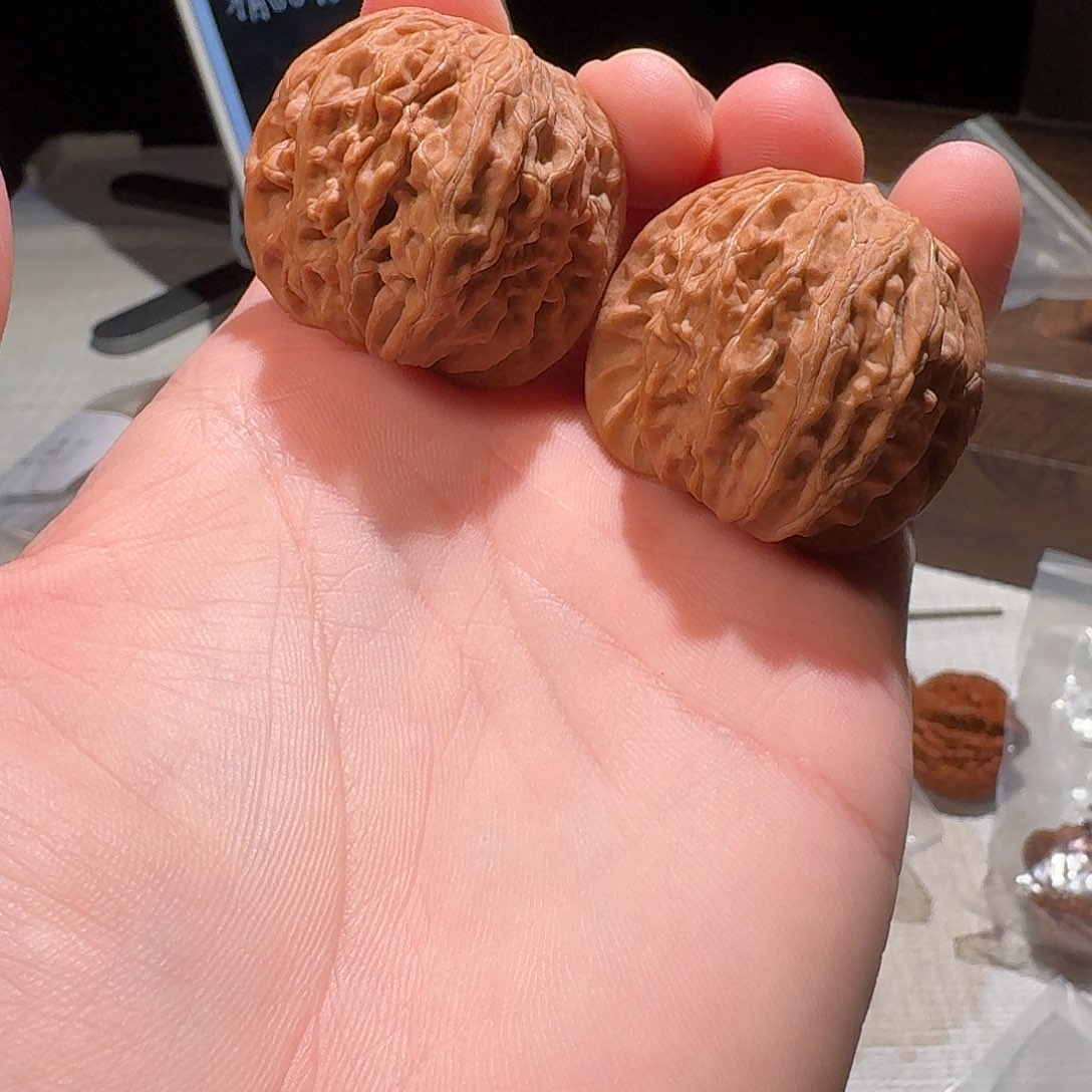 文玩核桃吊坠37.9 正磨