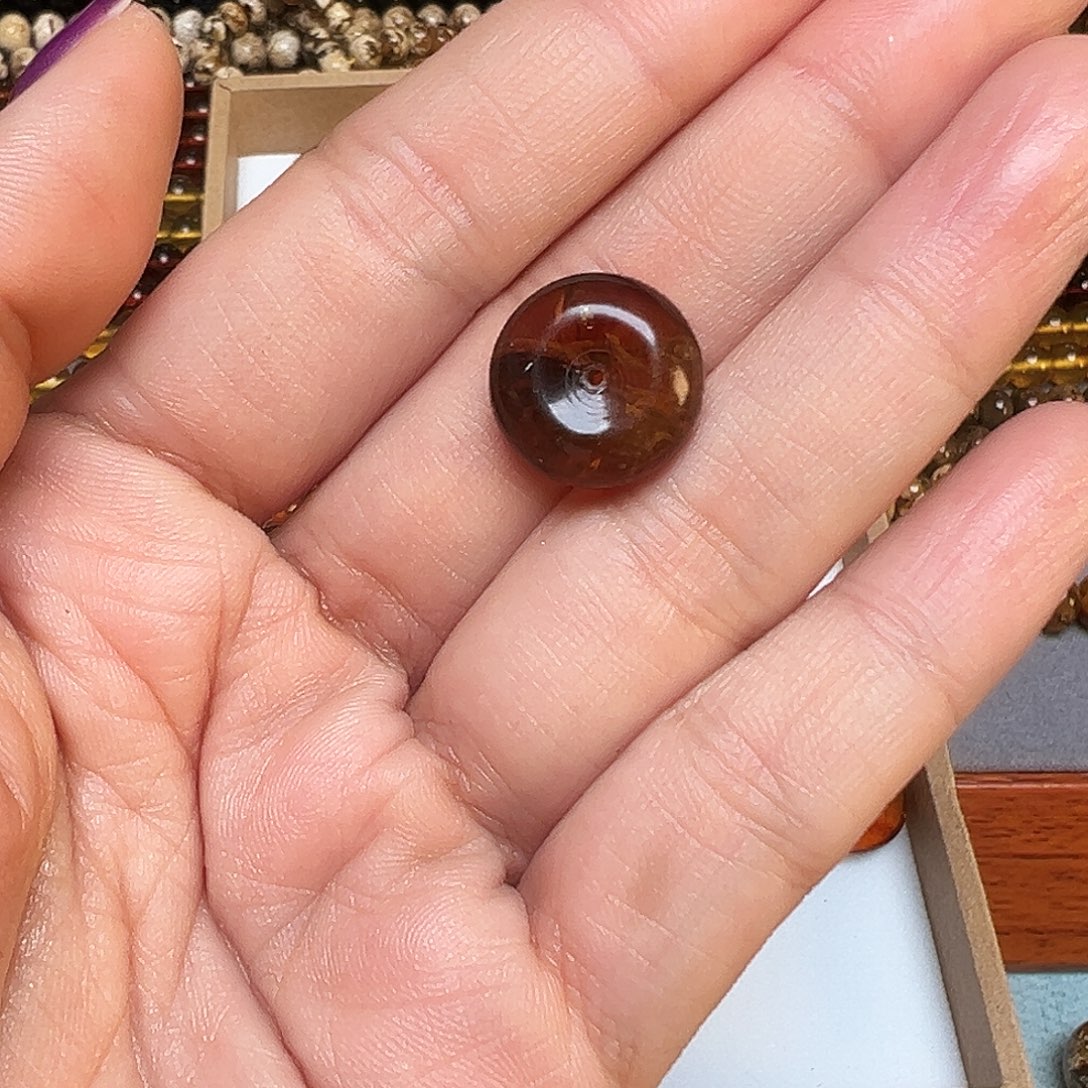 家****琥珀未镶嵌裸石抚顺琥珀30144