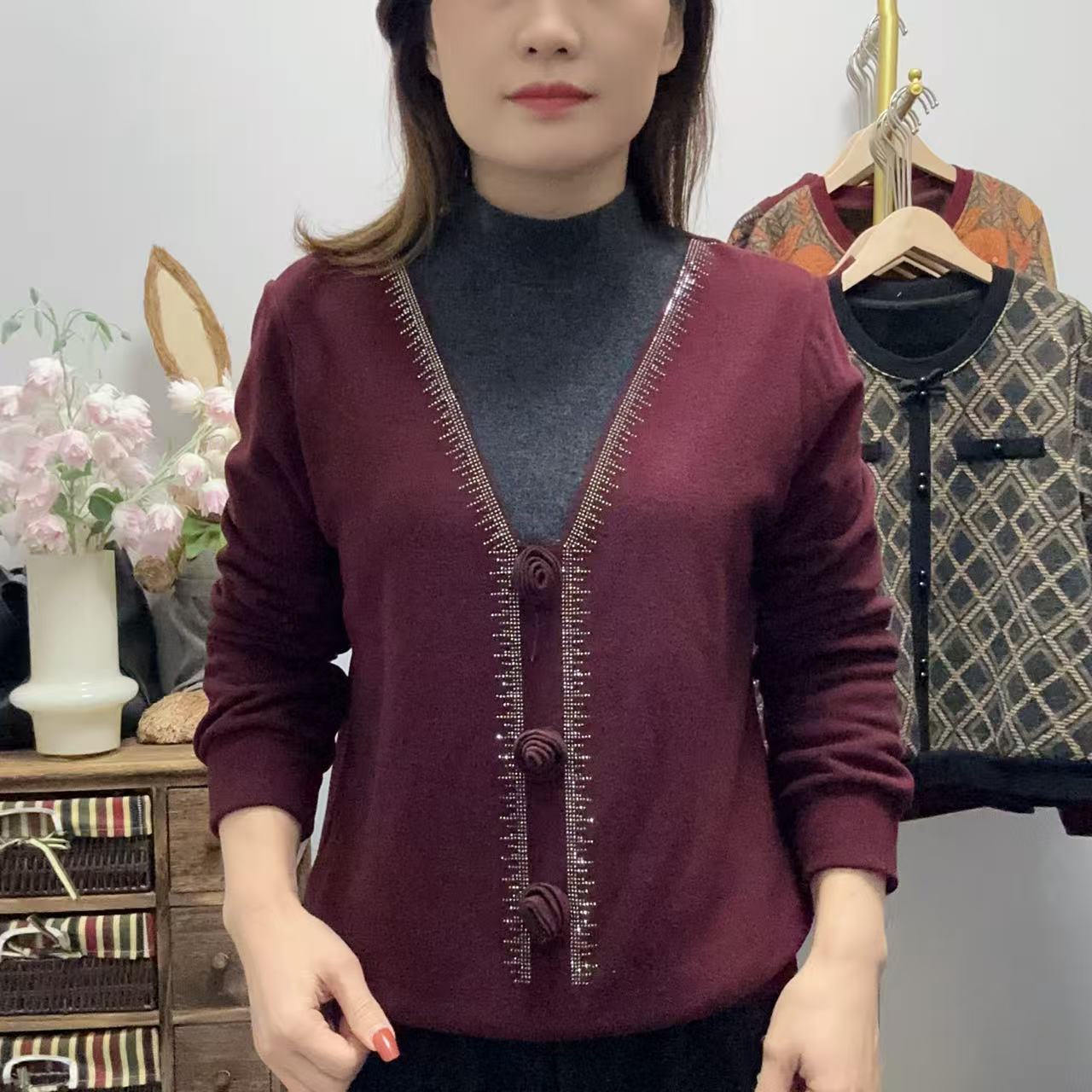 【丽姐家】秋冬加绒加厚中老年女装女士长袖厚款圆领显瘦休闲