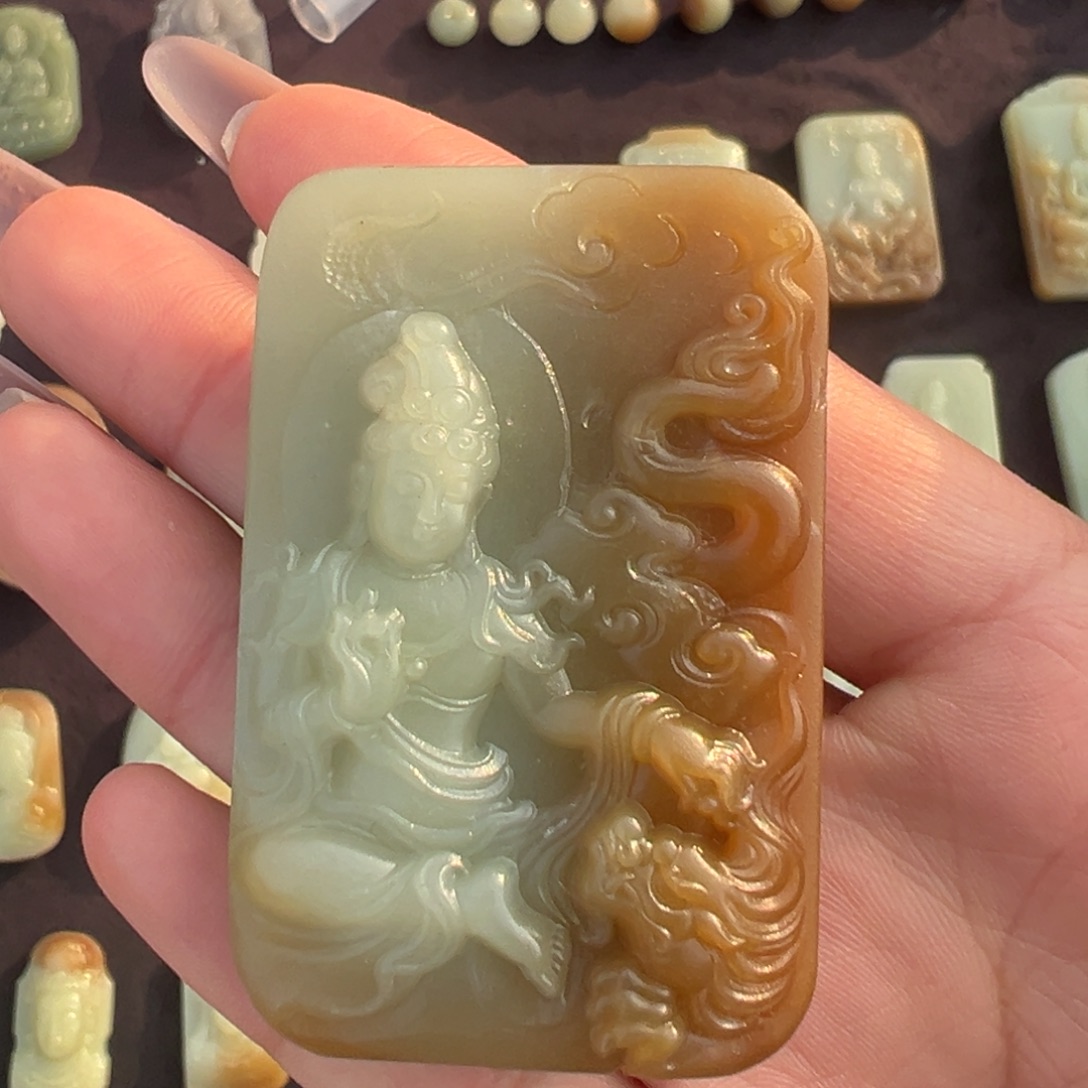 和田玉（糖玉）未镶嵌颈饰