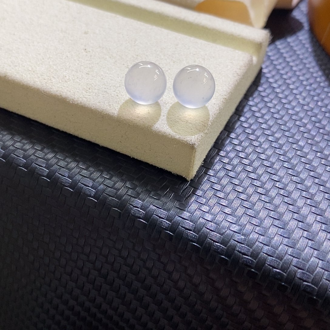 暴***子翡翠未镶嵌挂件一对买断价