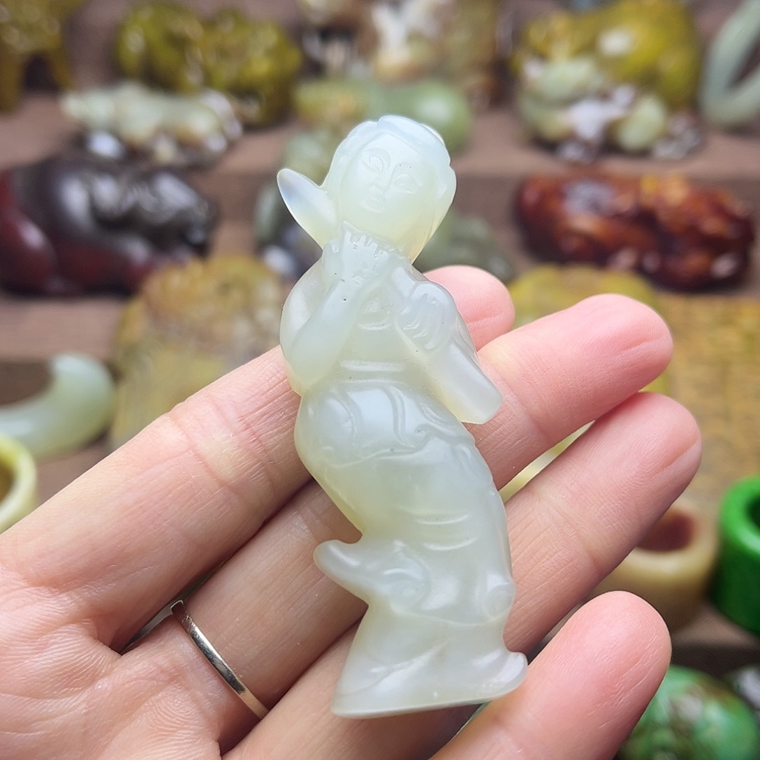 白玉菩提吊坠14。。