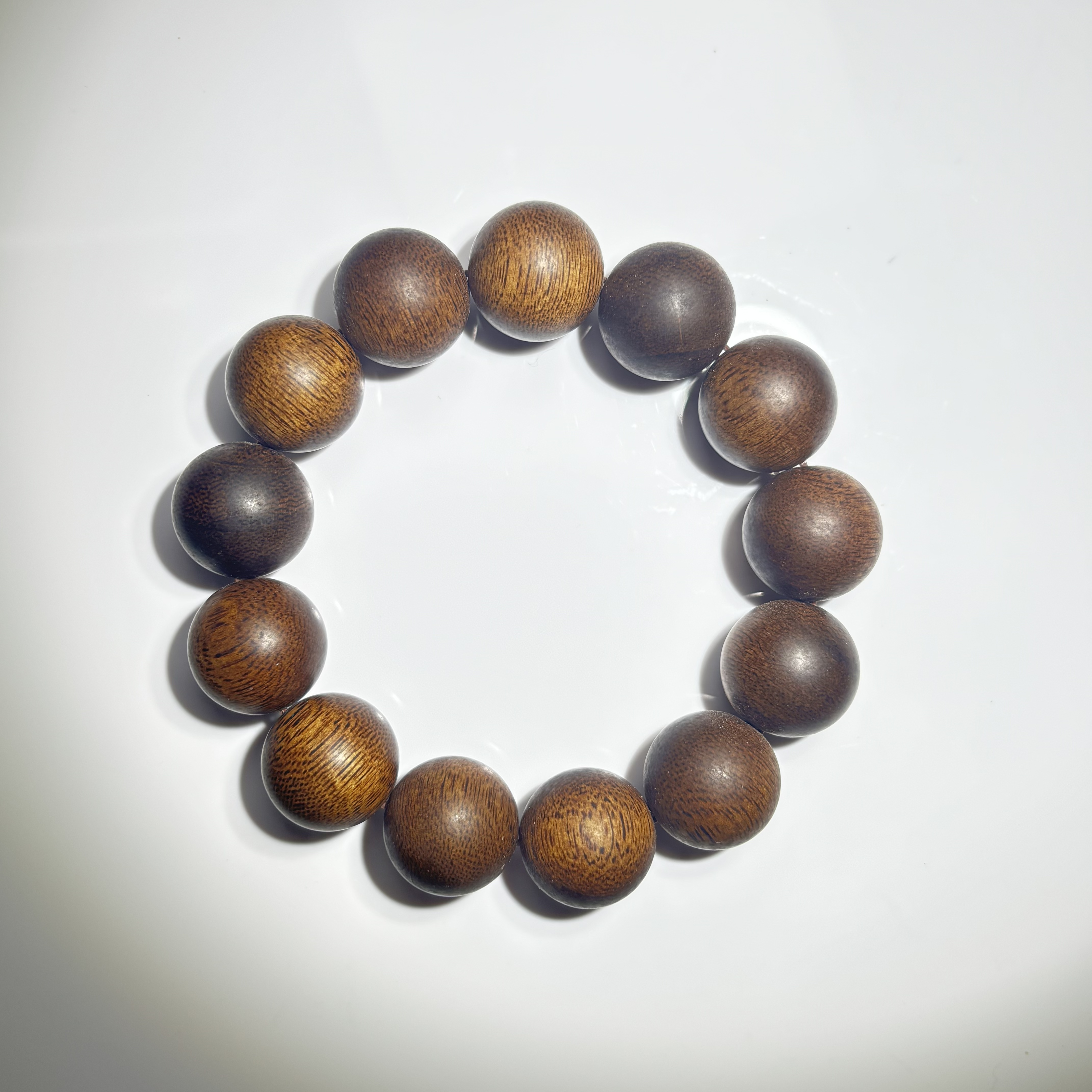 沉香XDDJ010 沉香大圆珠手串尺寸约18mm 多样性发一件